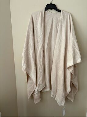 Eileen Fisher Soft Cream Wrap Shawl/Poncho One Size New